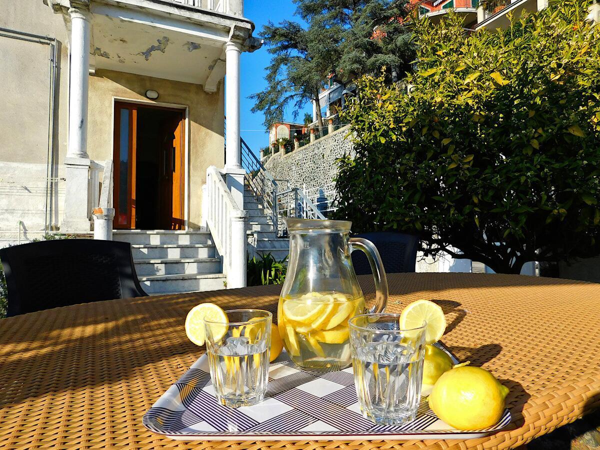 Villa Unifamiliare Con Posto Auto! เลวานโต ภายนอก รูปภาพ