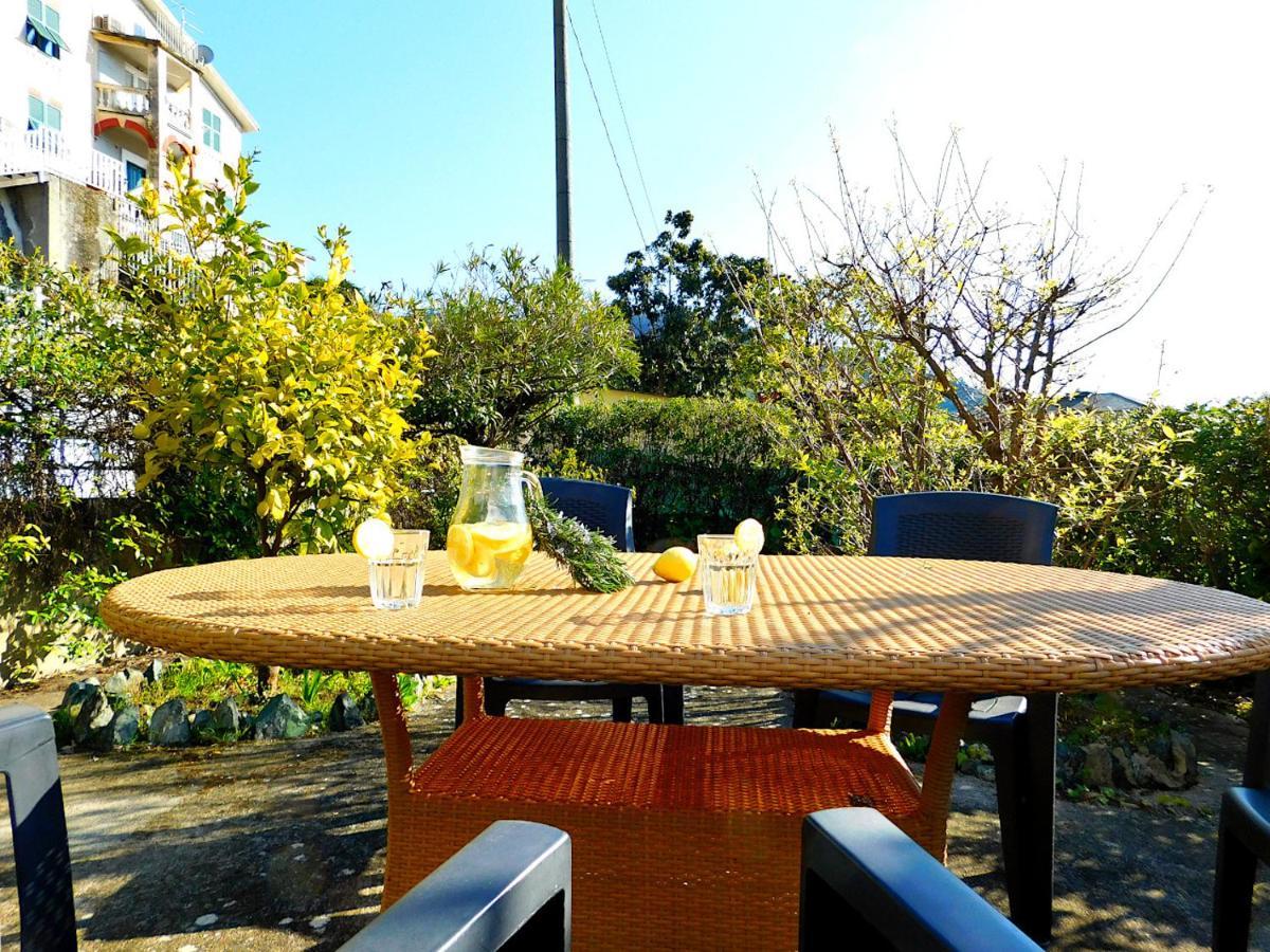 Villa Unifamiliare Con Posto Auto! เลวานโต ภายนอก รูปภาพ