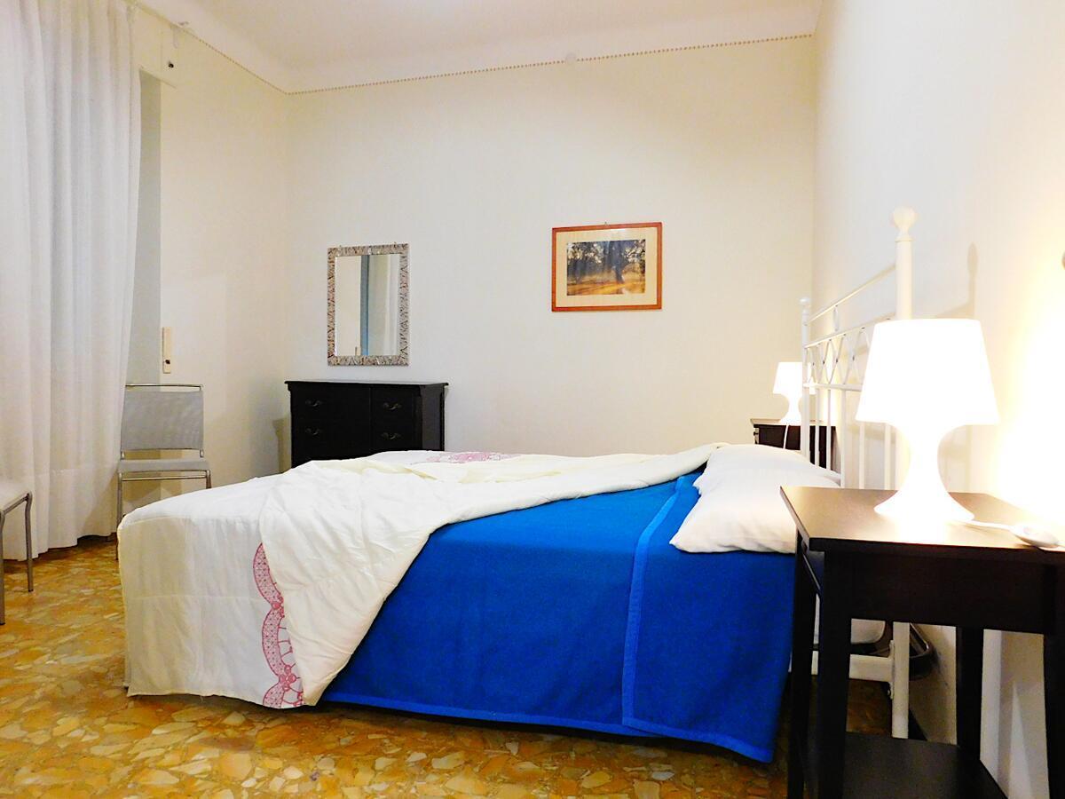 Villa Unifamiliare Con Posto Auto! เลวานโต ภายนอก รูปภาพ